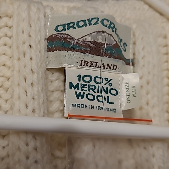 Aran crafts 100% merino wool shrug-NWT- one size, plus. - Picture 4 of 4